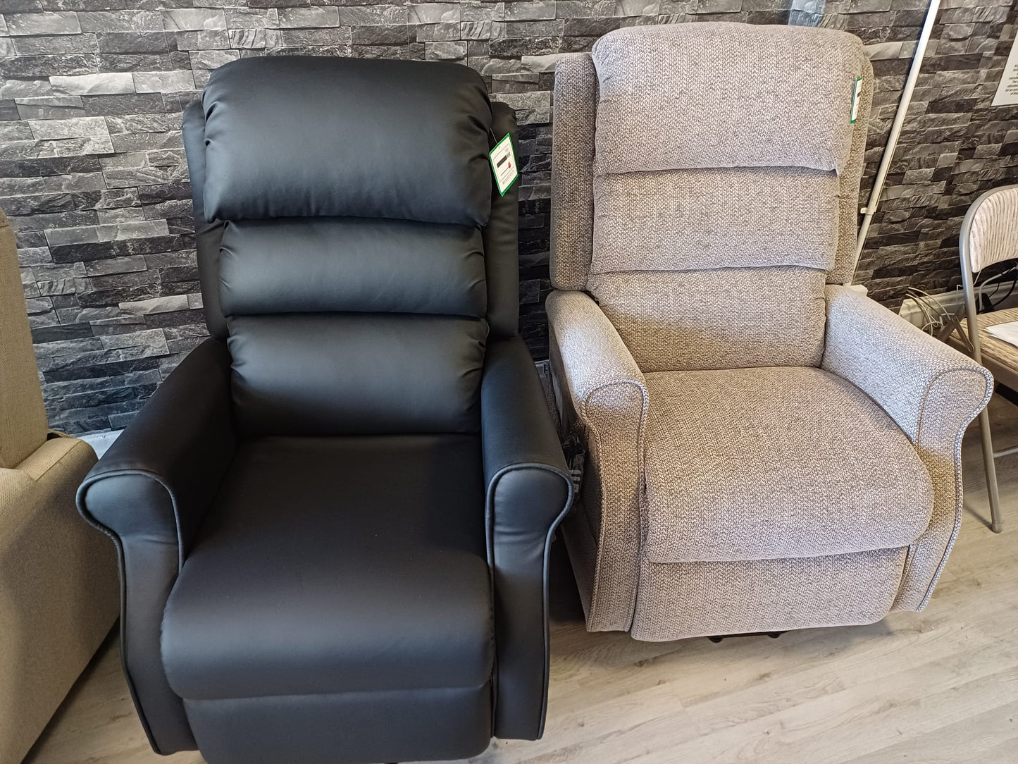 Kingsley Rise & Recline Chair