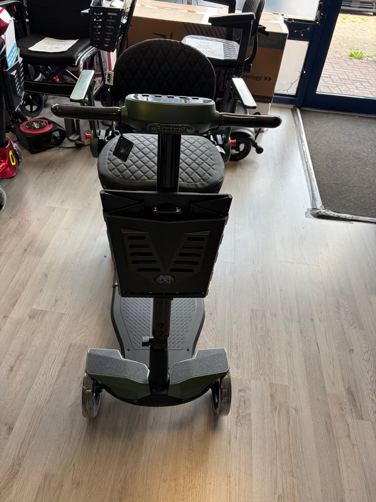 MM Air Carbon